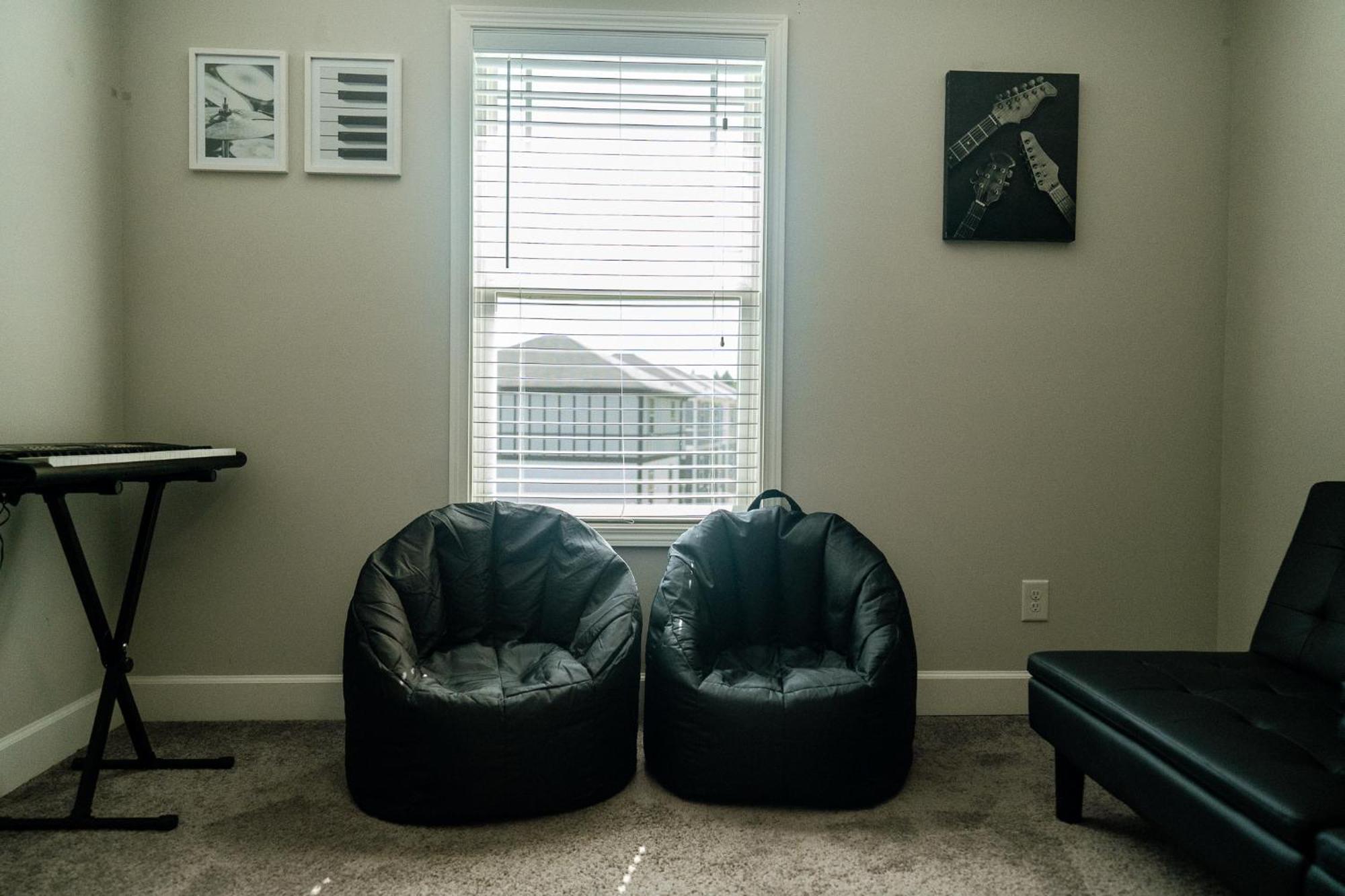 Enjoy This Mini-Mansion Near Downtown And The Airport! Атланта Екстер'єр фото